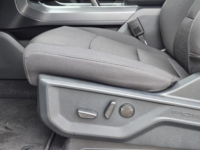 New 2026 Oxford White Ford XLT image 36