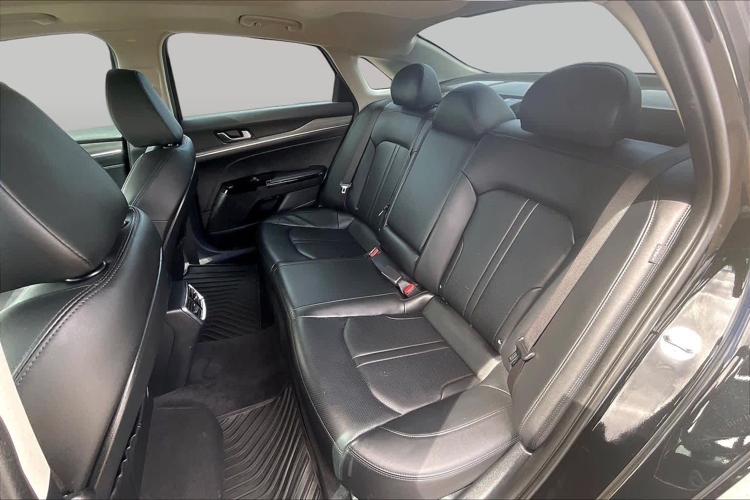 Used 2025 Aurora Black Pearl Kia EX image 19