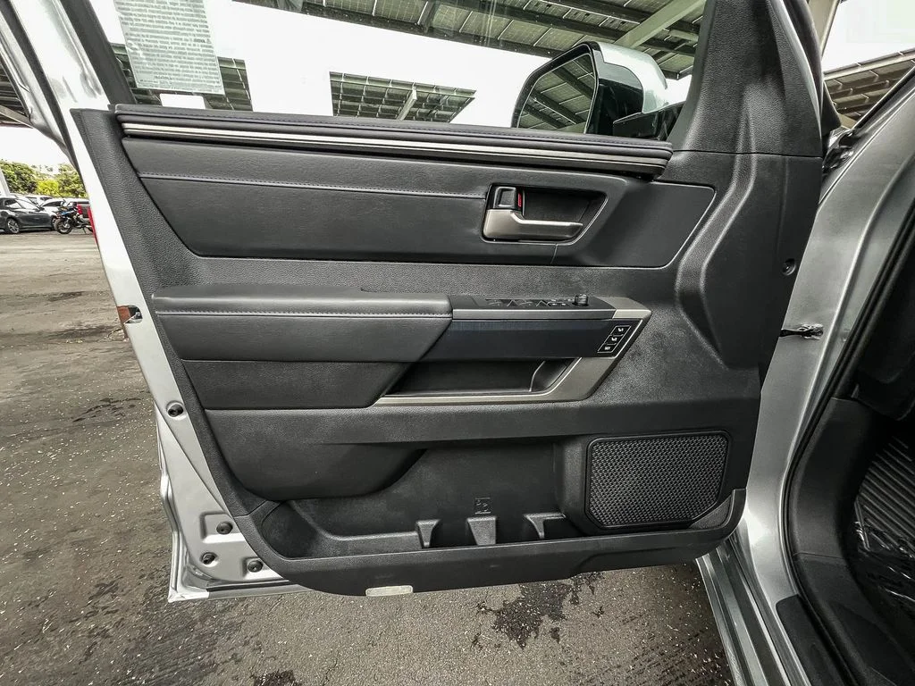 2026 Toyota Tundra Platinum - Photo 19