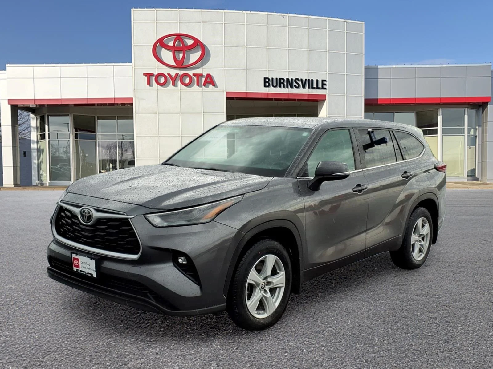 2024 Toyota Highlander LE - Photo 8