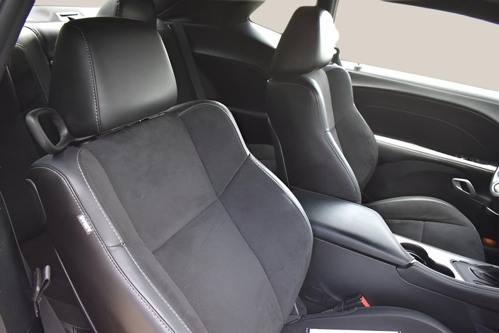 Used 2023 White Dodge R/T image 17