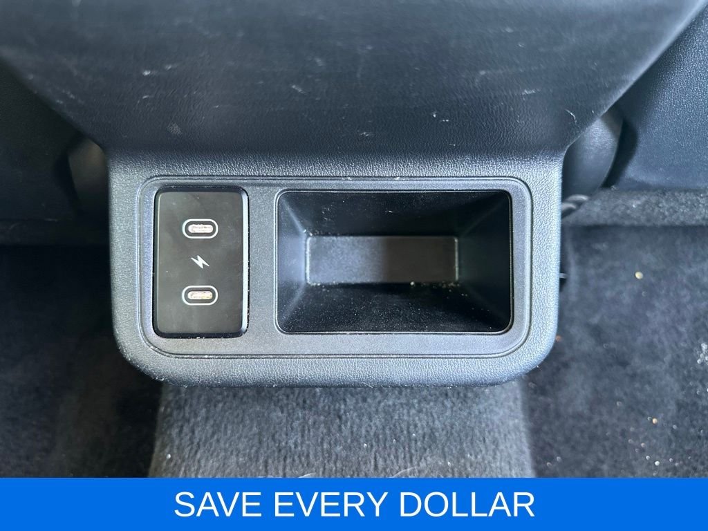 Used 2025  Kia EX image 17