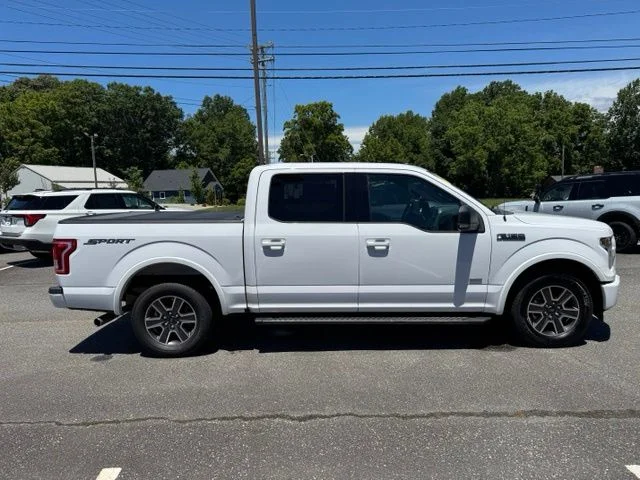 Used 2017 White Ford XLT image 9