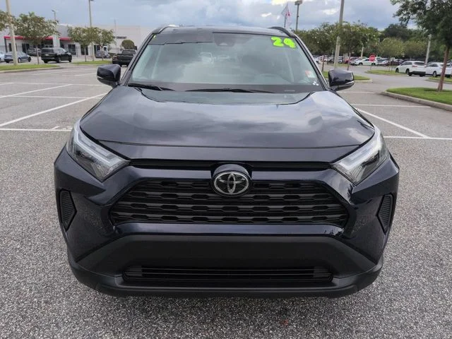 Certified Used 2024  Toyota XLE image 9