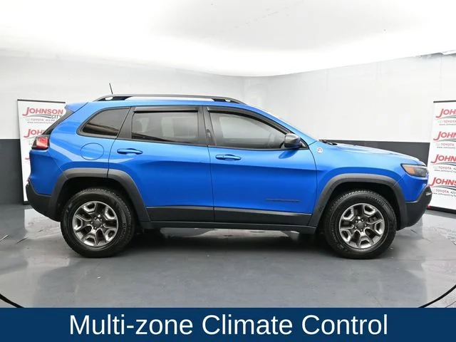 Used 2019 Blue Jeep Trailhawk image 11