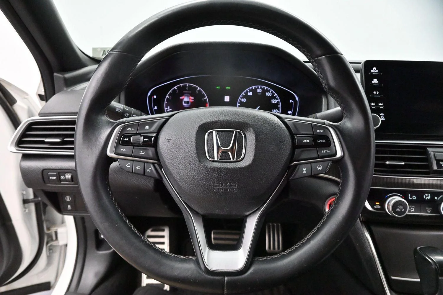 Used 2018 Platinum White Pearl Honda Sport image 14