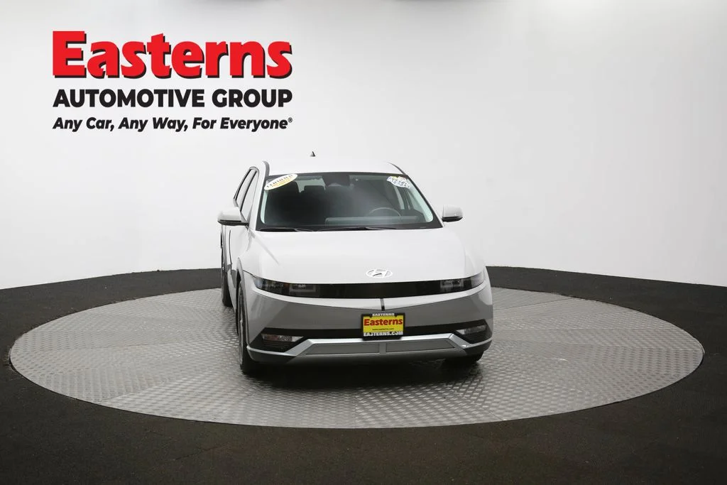 Used 2023 Gray Hyundai SE image 48