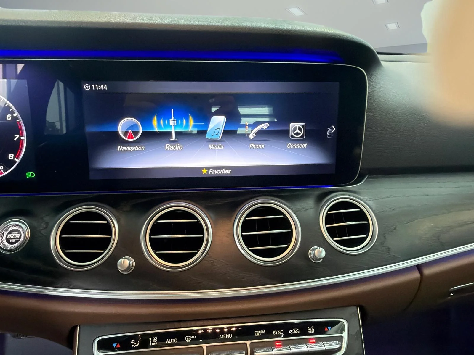 Used 2020 White Mercedes-Benz E 350 4MATIC Sedan image 17
