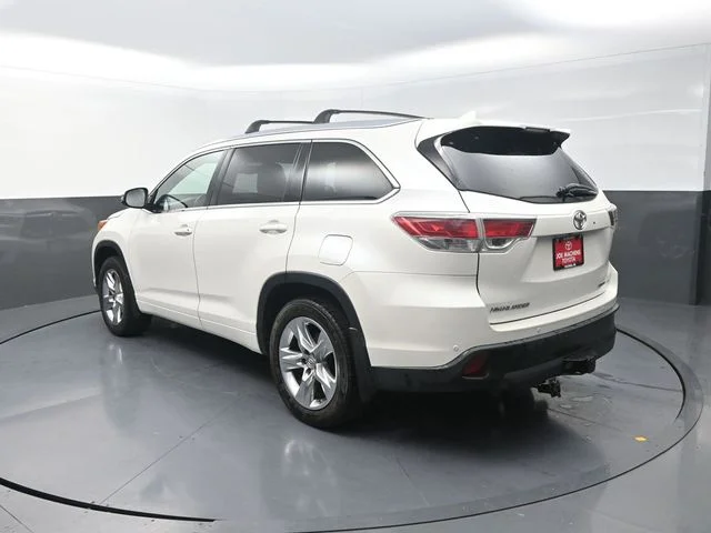 Used 2015 White Toyota Limited image 6