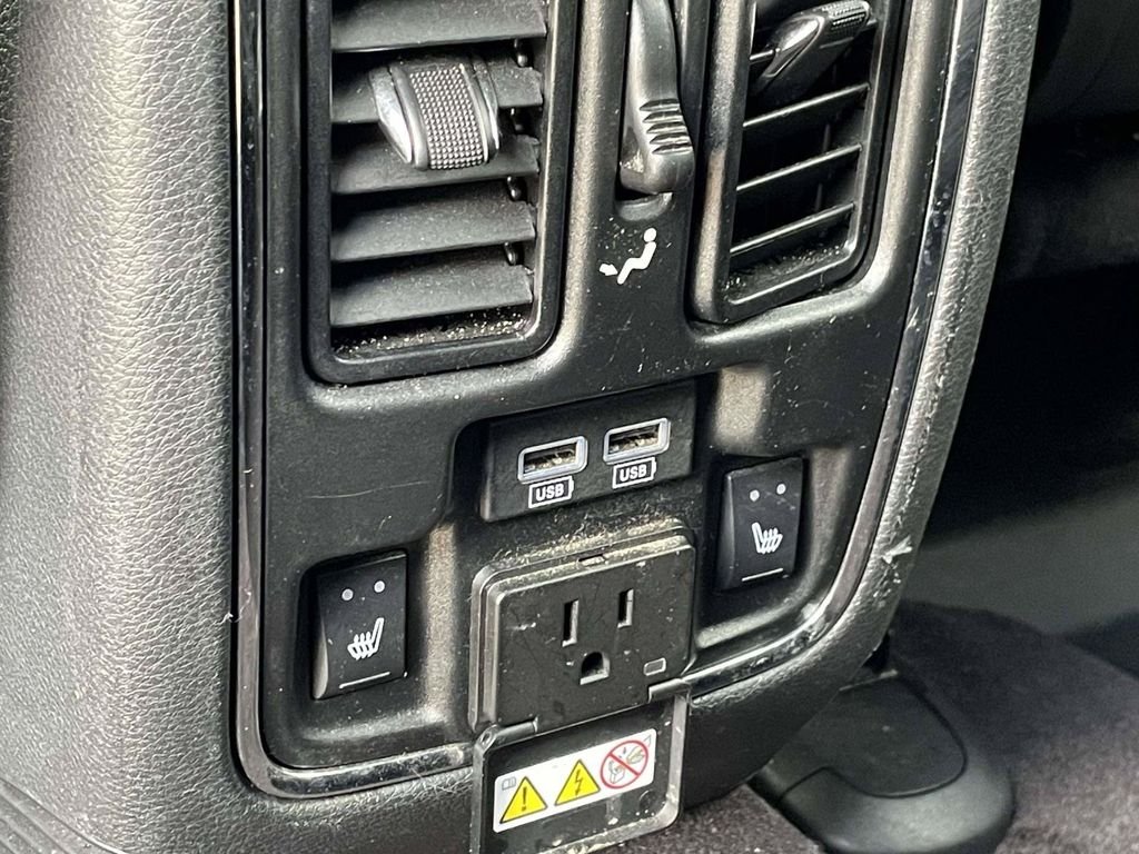 Used 2017 Gray Jeep Limited image 13