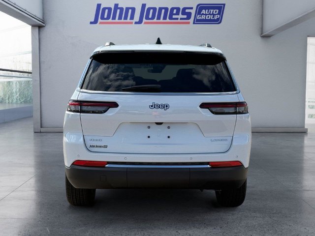 New 2026 Bright White Clear-Coat Exterior Paint Jeep Laredo image 4