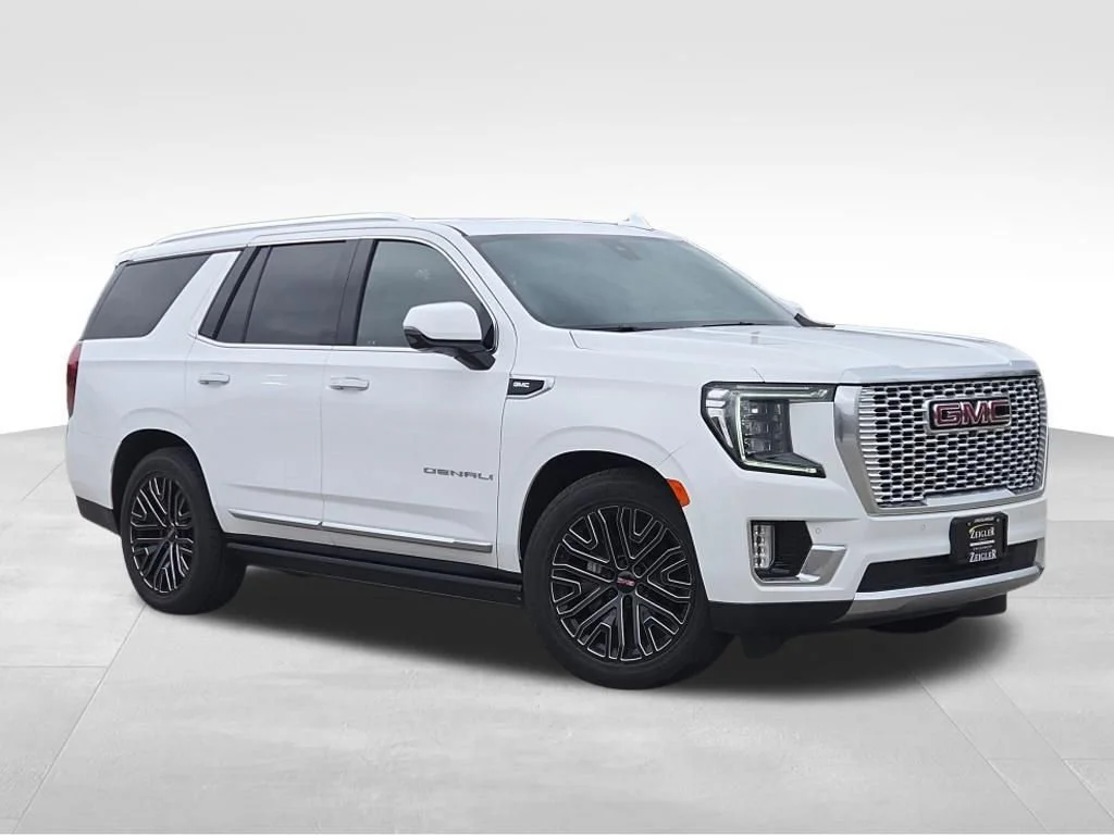 2021 GMC Yukon 4WD Denali's photo