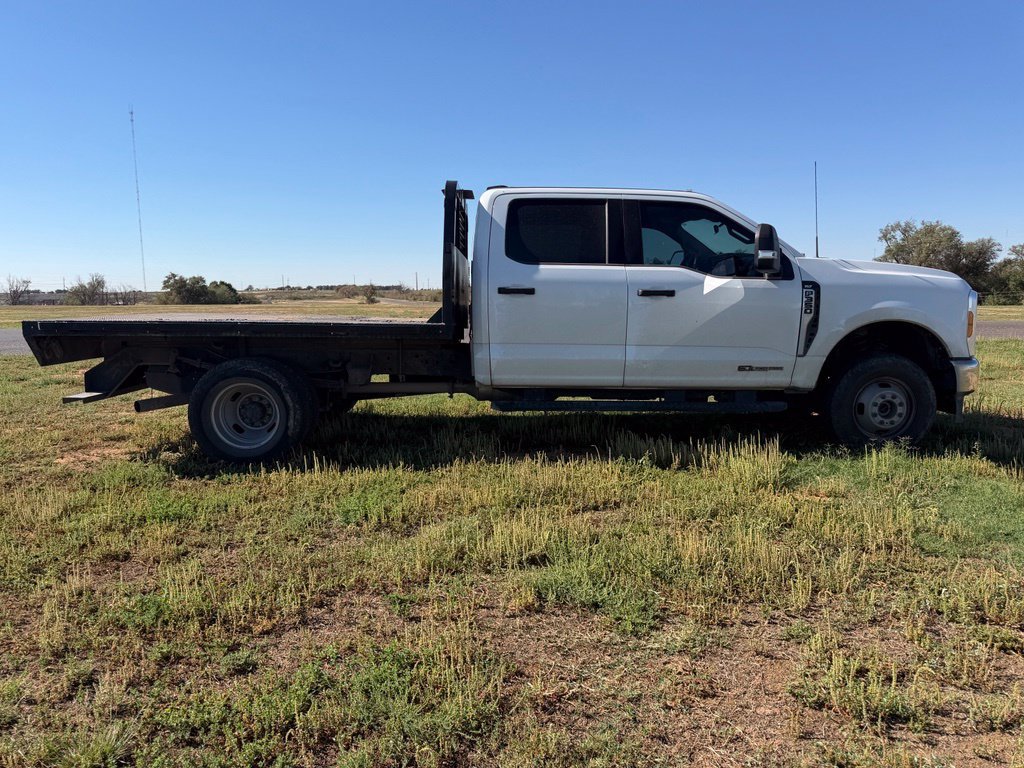 Used 2024 Oxford White Ford XLT image 10