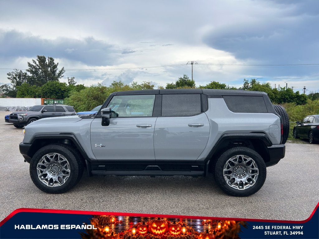 Certified Used 2025 Meteorite Metallic (Grey) GMC 3X image 4