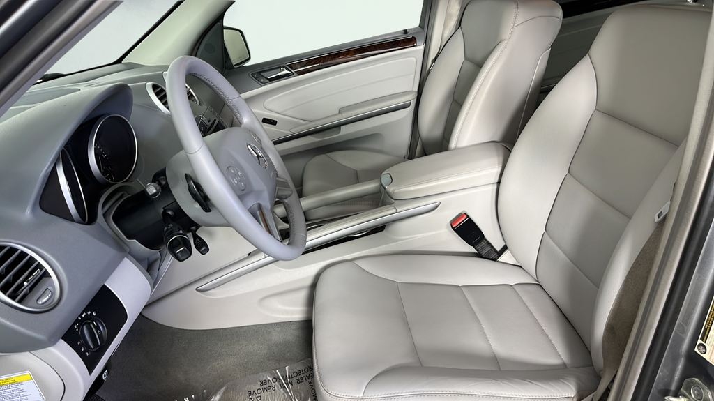 Used 2011  Mercedes-Benz ML 350 image 16