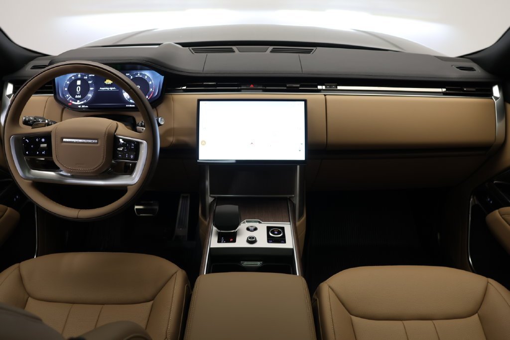 New 2027 Belgravia Green LAND ROVER SE image 16