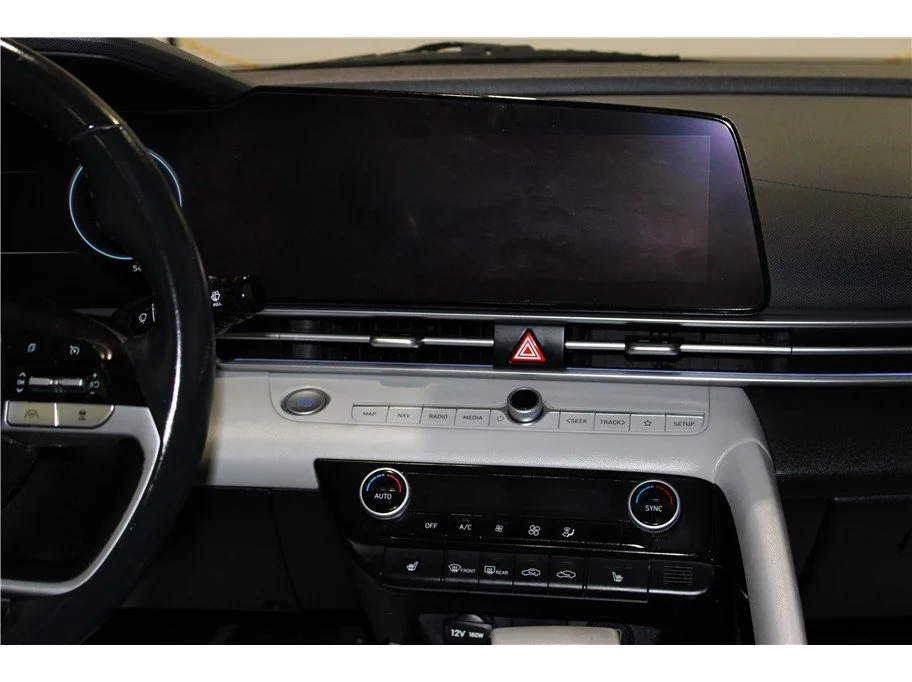 2023 Hyundai Elantra Limited - Photo 16
