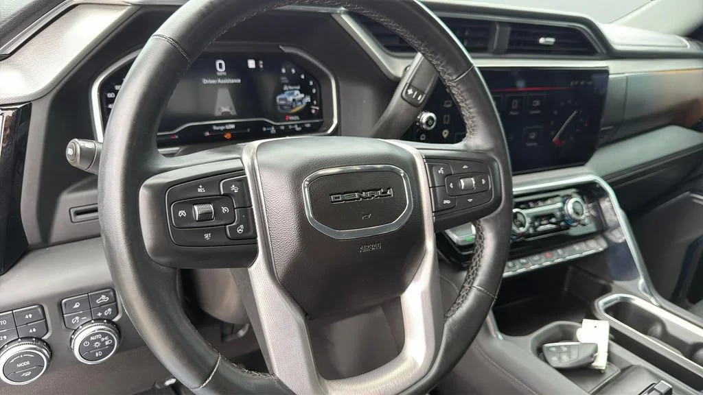 Used 2024 Onyx Black GMC Denali image 22