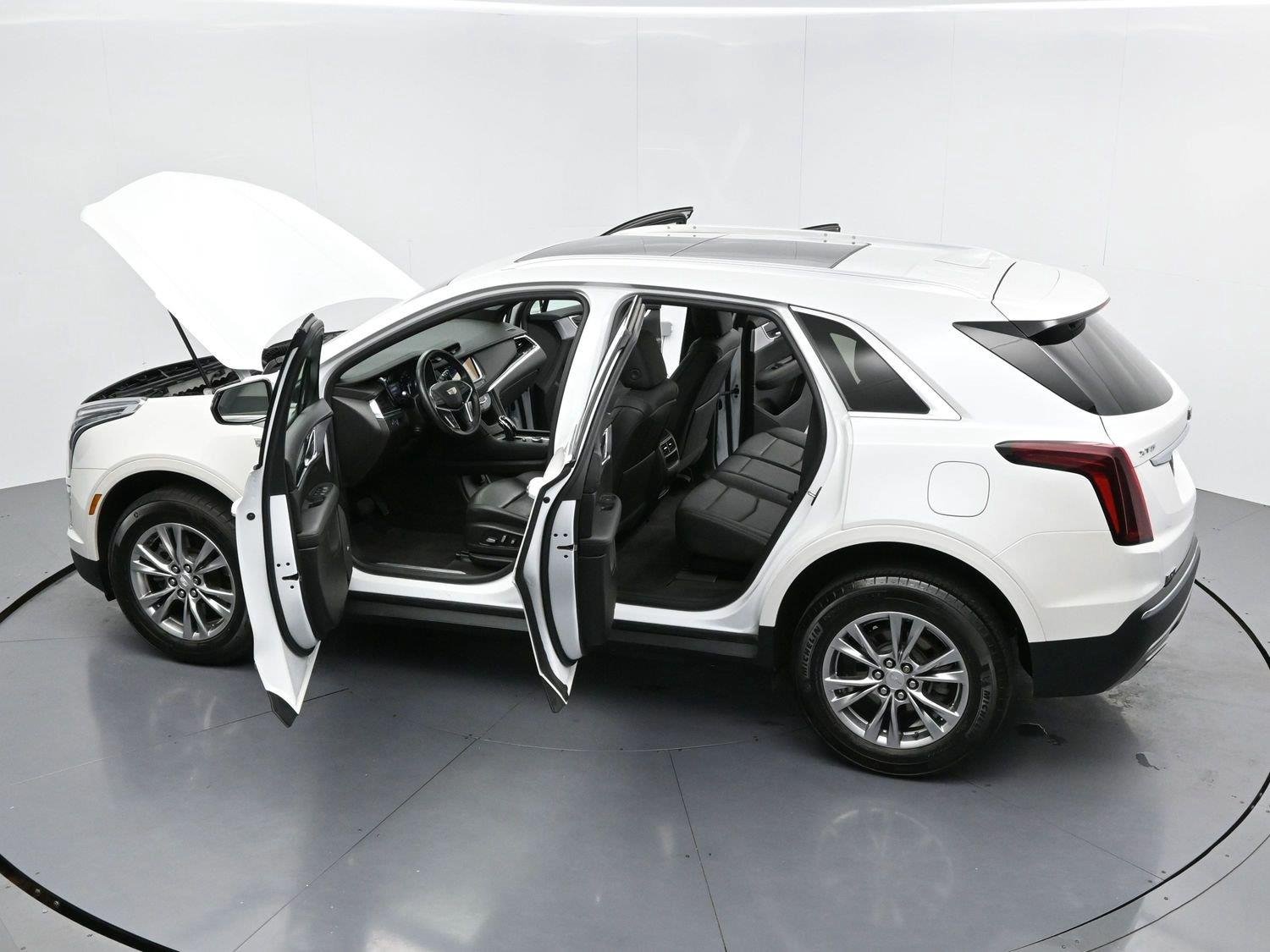 Used 2023 CRYSTAL WHITE TRICOAT Cadillac FWD Premium Luxury image 40