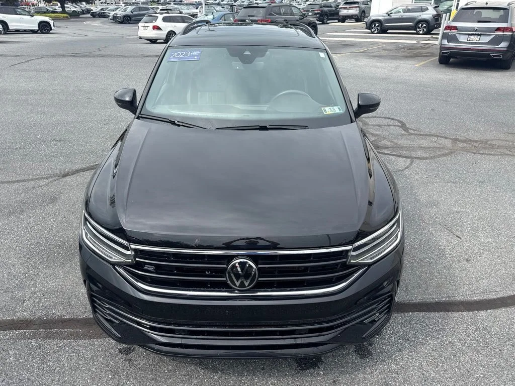 Certified Used 2023 Deep Black Pearl Volkswagen 2.0T SE R-Line Black image 7
