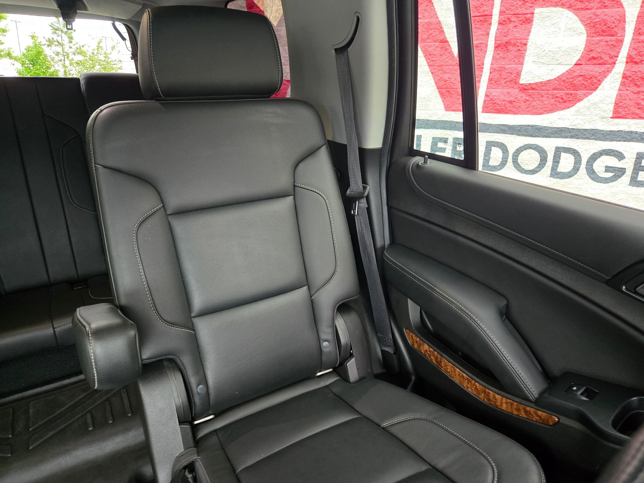 Used 2019 Black Chevrolet Premier image 14
