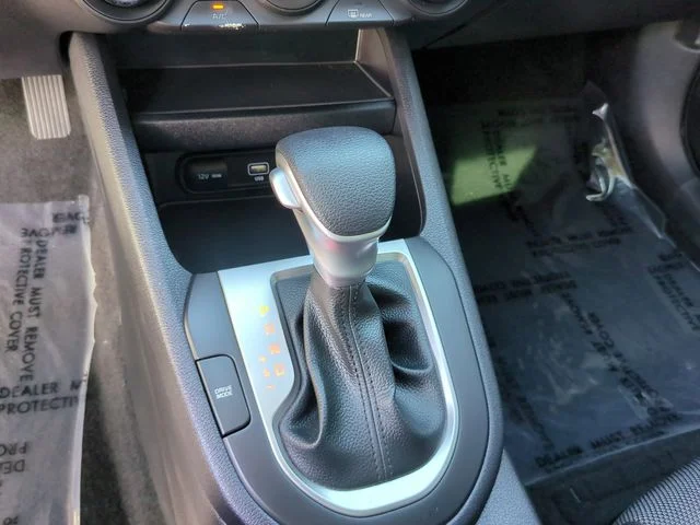 Used 2024 White Kia LXS image 20