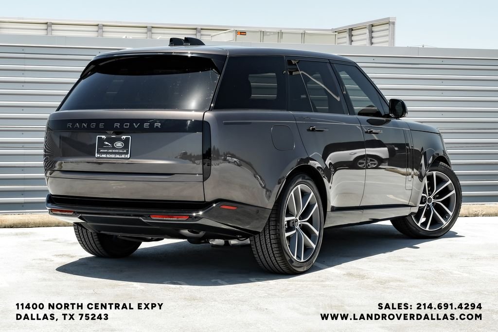 New 2026 Charente Grey Prem Met Land Rover SE image 6