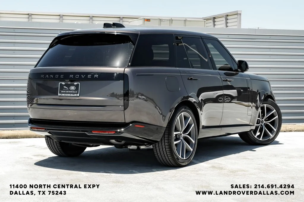 New 2026 Charente Grey Prem Met Land Rover SE image 6