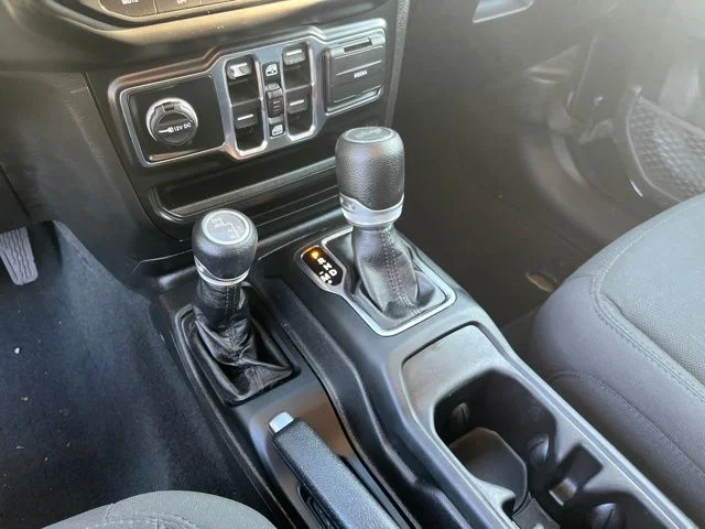 Used 2022 Black Jeep Unlimited Sport S image 25