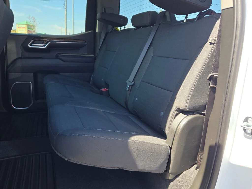 Used 2023 White GMC SLE image 19