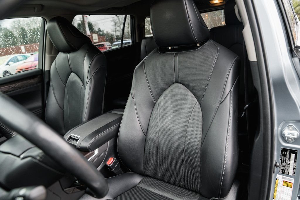 2023 Toyota Highlander Limited - Photo 26
