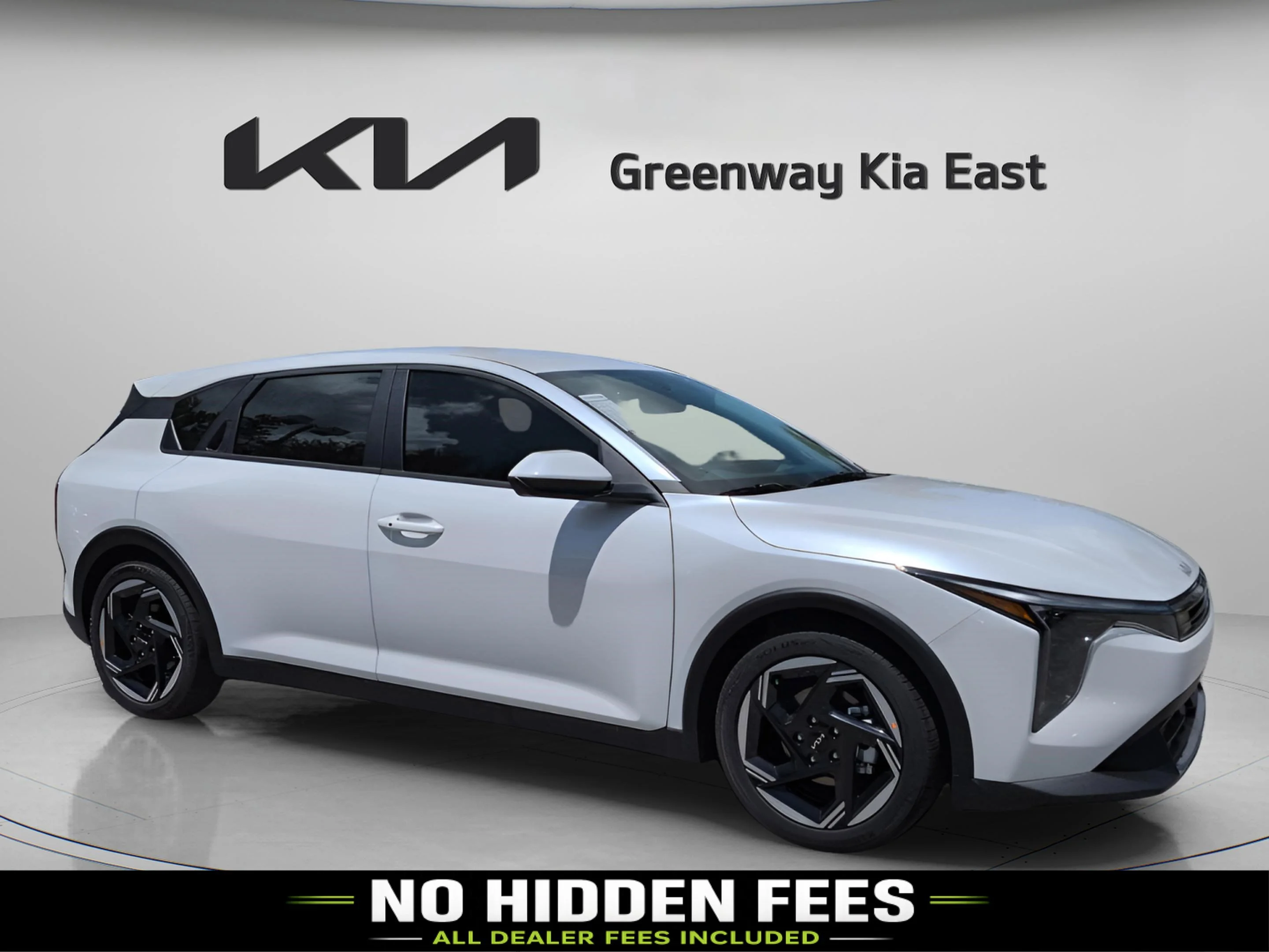 2026 Kia K4 EX AT Hatchback's photo