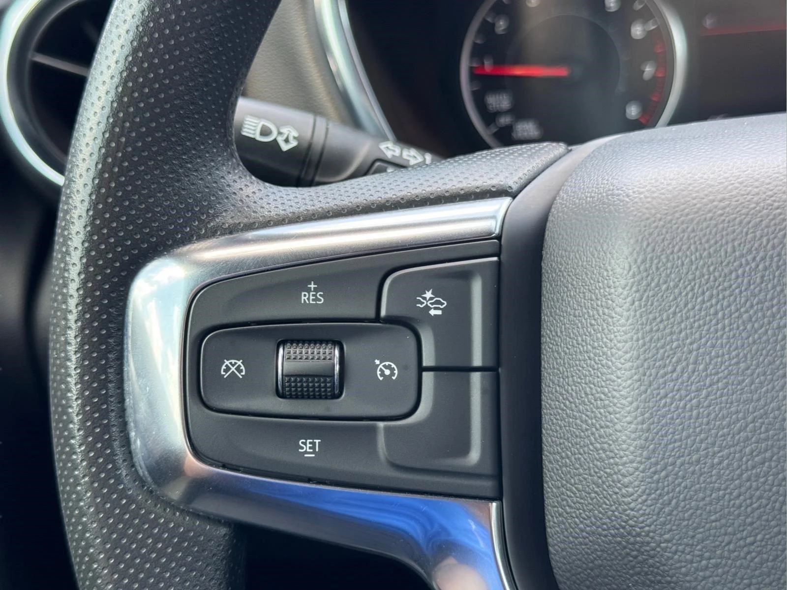 Used 2025 Sterling Gray Metallic Chevrolet LT image 22
