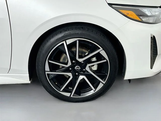 Used 2025 White Nissan SR image 36