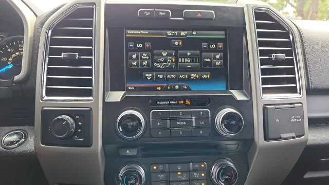 Used 2015 Black Ford  image 18