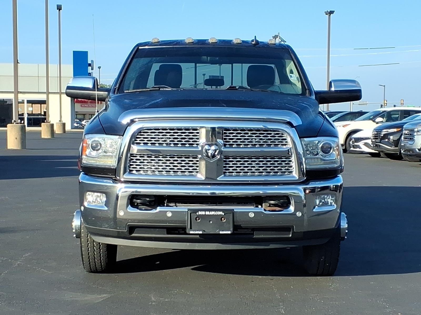 Used 2018 Brilliant Black Crystal Pearl Coat RAM Laramie image 16