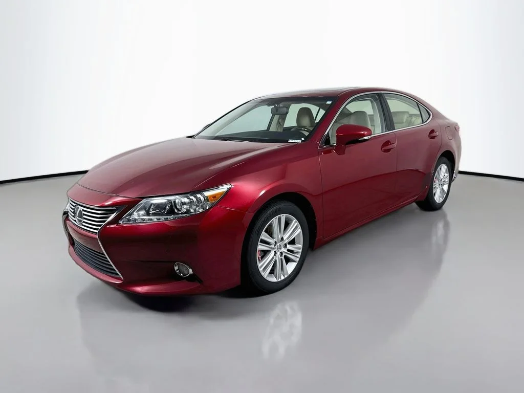 Used 2014 Matador Red Mica Lexus Base image 7