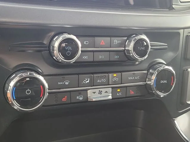 New 2026 Avalanche Ford XLT image 26