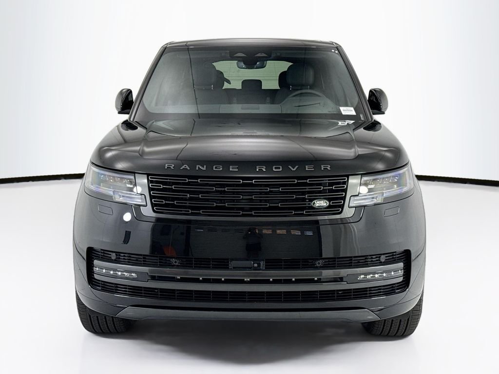 New 2026 Santorini Black Land Rover SE image 2