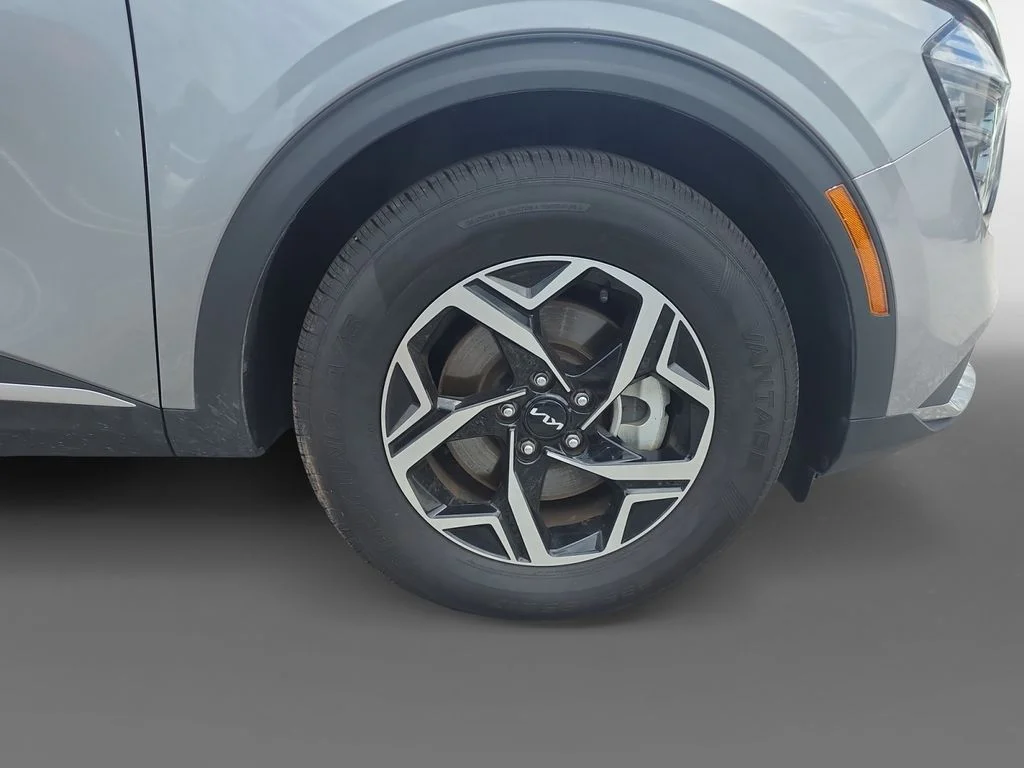 2025 Kia Sportage LX - Photo 10
