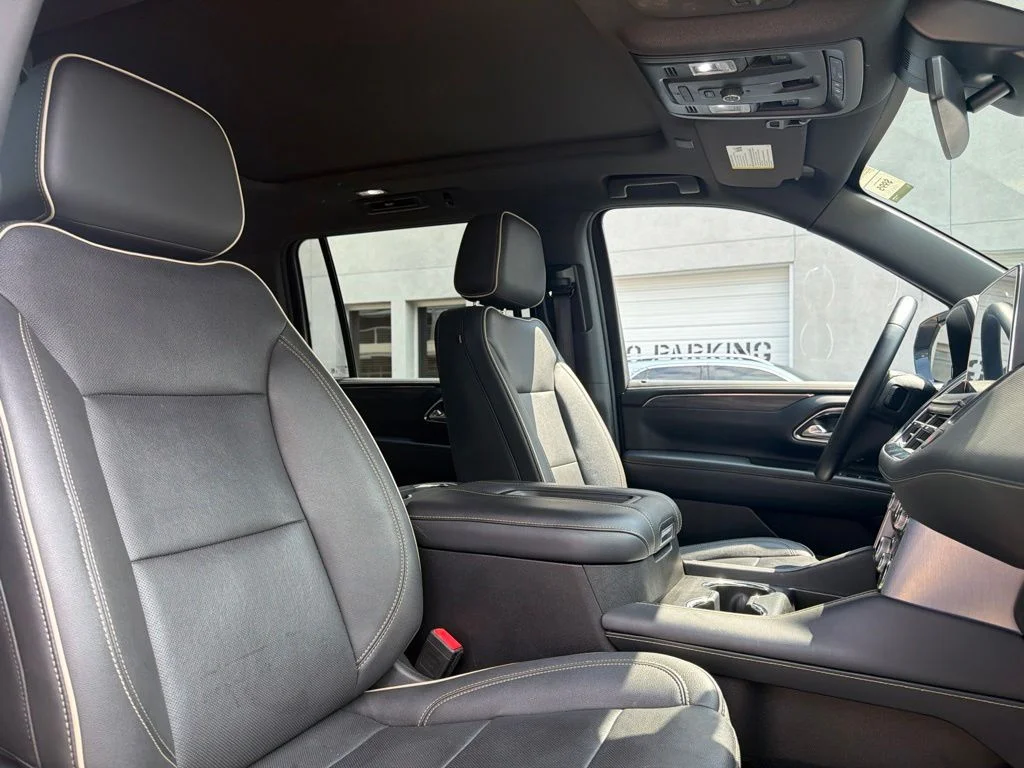 Used 2023 Black GMC SLT image 31