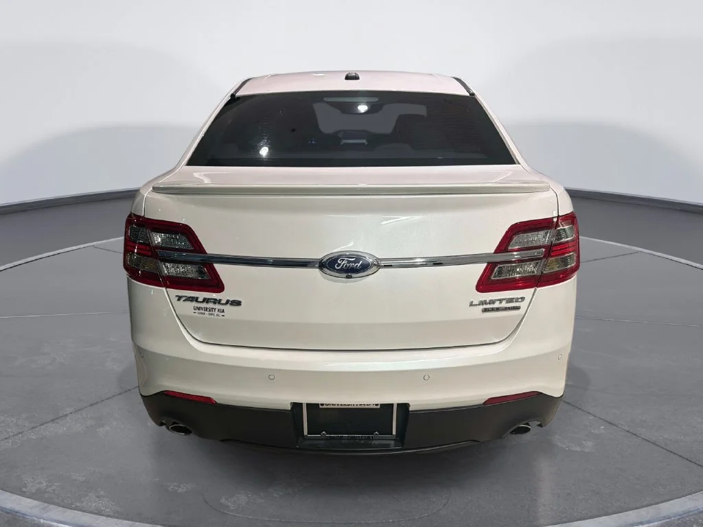 Used 2018 White Ford Limited image 6