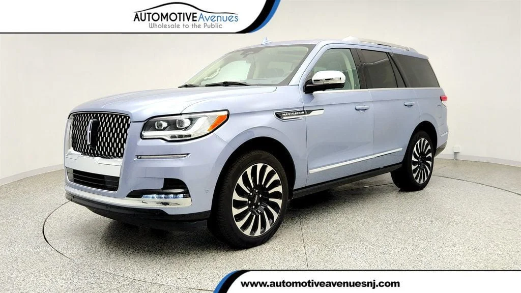 2024 Lincoln Navigator's photo