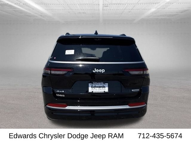 New 2026 Diamond Black Crystal Pearl-Coat Exterior Paint Jeep Summit image 7