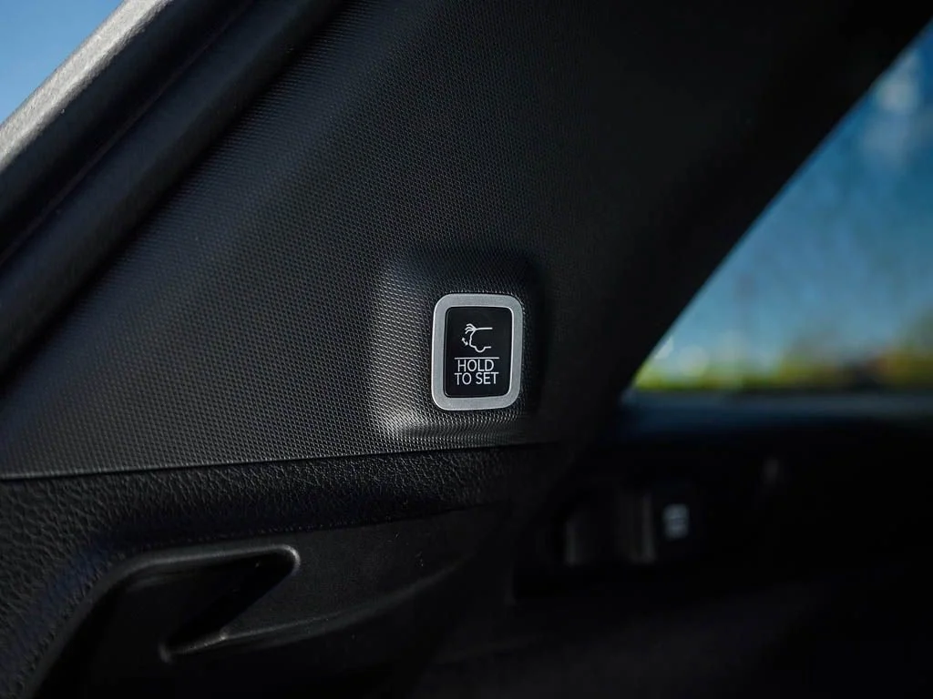 New 2026 Bright White Clearcoat Jeep Summit image 9