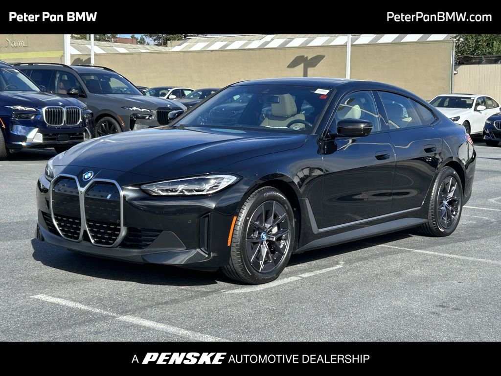 2023 BMW i4 eDrive35's photo