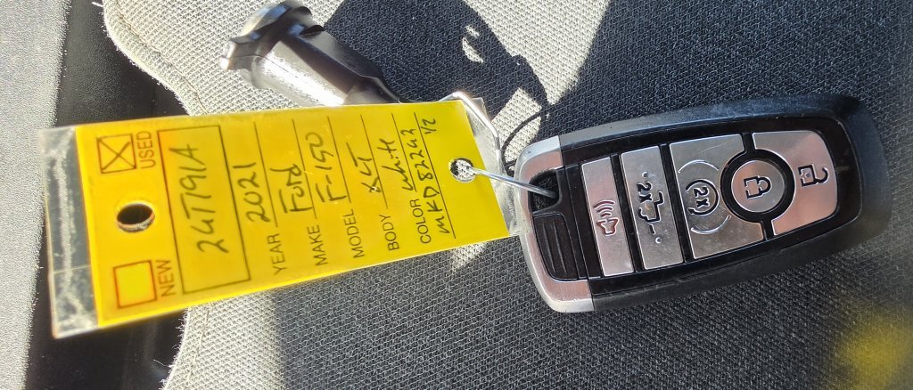 Used 2021 Oxford White Ford XLT image 24
