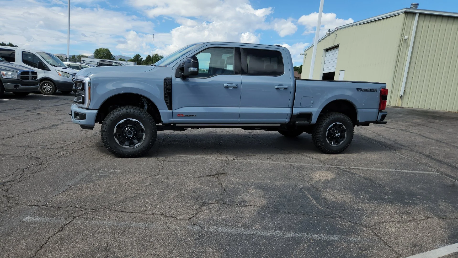 New 2026 Glacier Gray Metallic Tri-Coat Ford LARIAT image 3