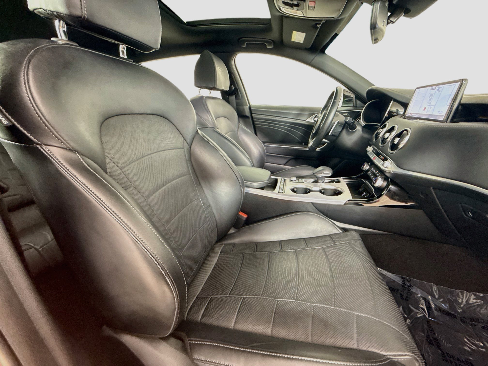 Used 2023  Kia GT2 image 31