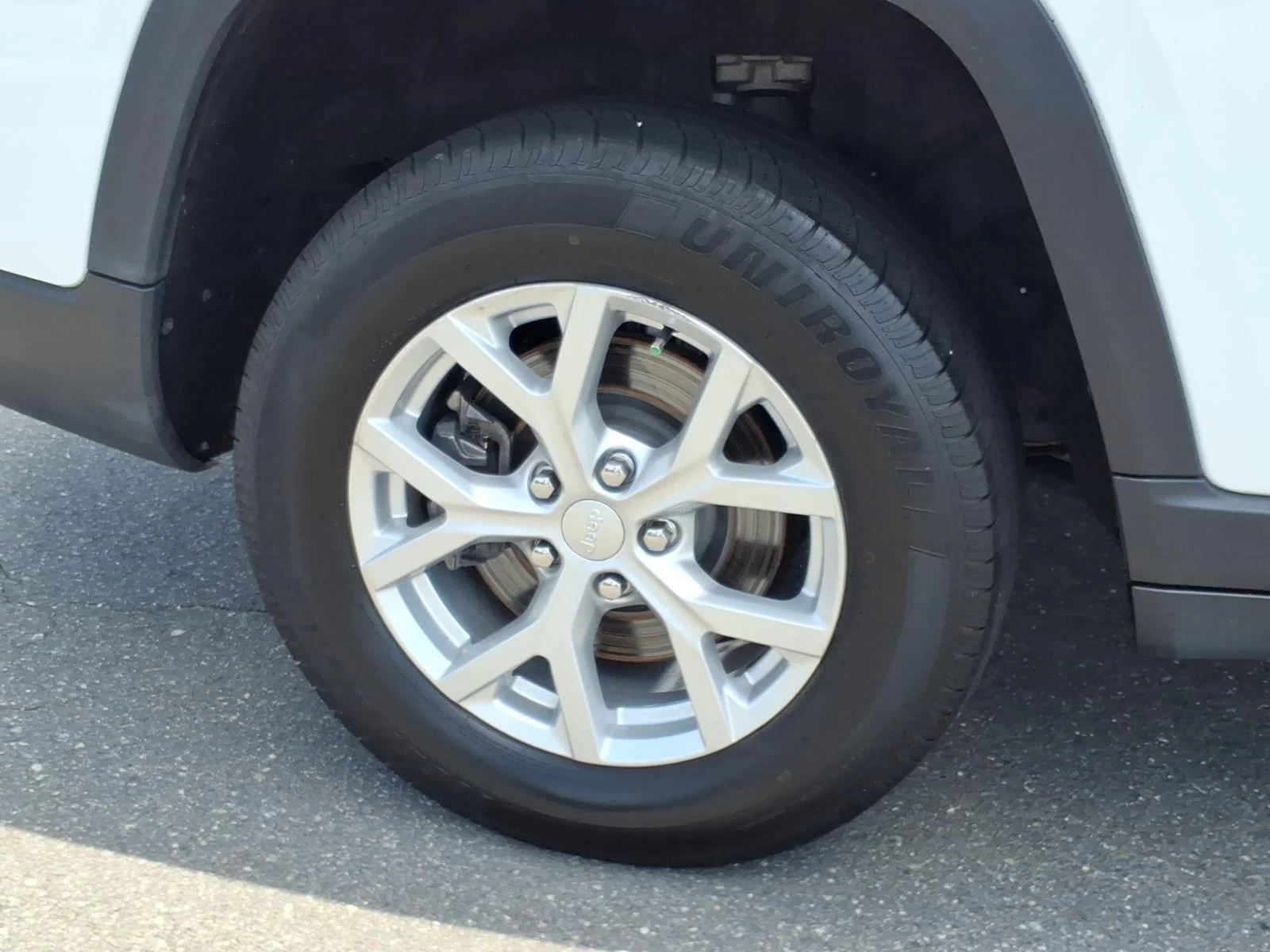 Used 2023 Bright White Clearcoat Jeep Limited image 11
